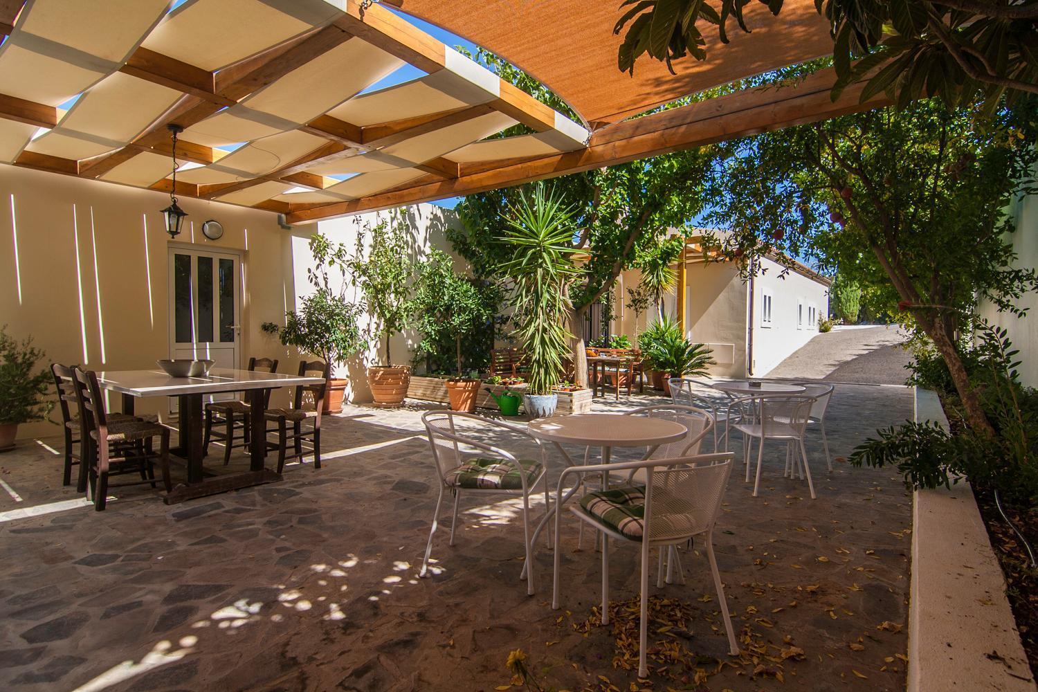 Villa Dio Petres Kroustas Exterior foto
